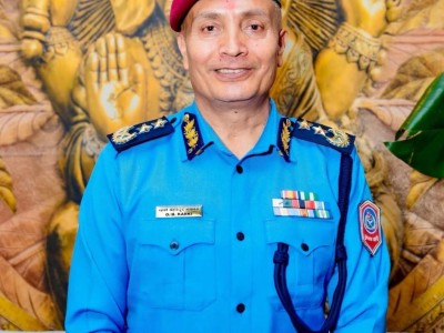 बाढिमा परि मृत्यु भएका प्रहरी कर्मचारी को  परिवार लाइ रु १० लाख दिने आइजिपि  दान बहादुर कार्किको निर्णय