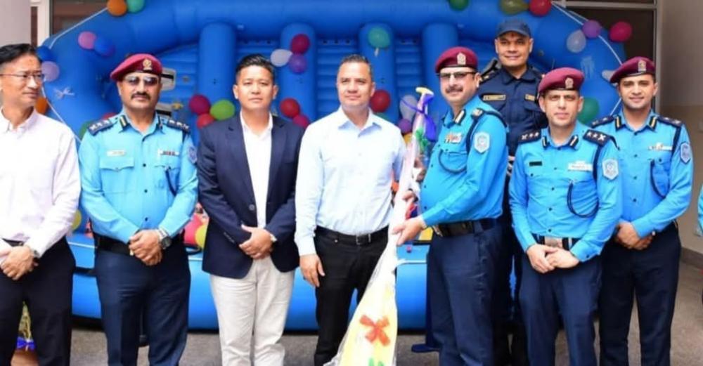 भाटभटेनी सुपरमार्केट द्वारा प्रहरीलाई विपद विपद्जन्य सामग्री हस्तान्तरण